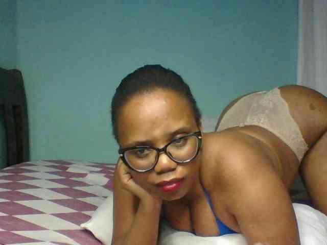Prettyzari webcam
