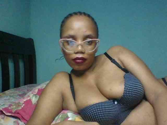 Prettyzari webcam