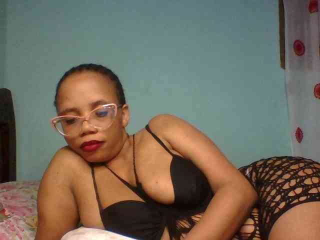 Prettyzari webcam