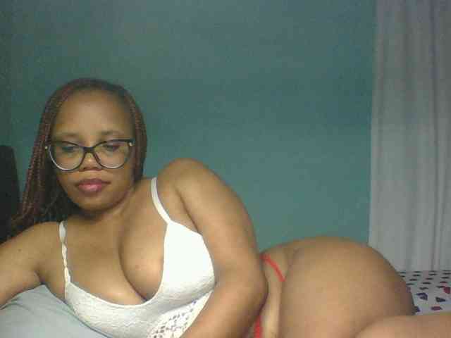 Prettyzari webcam