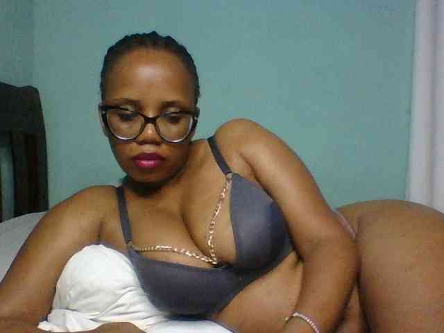 Prettyzari webcam