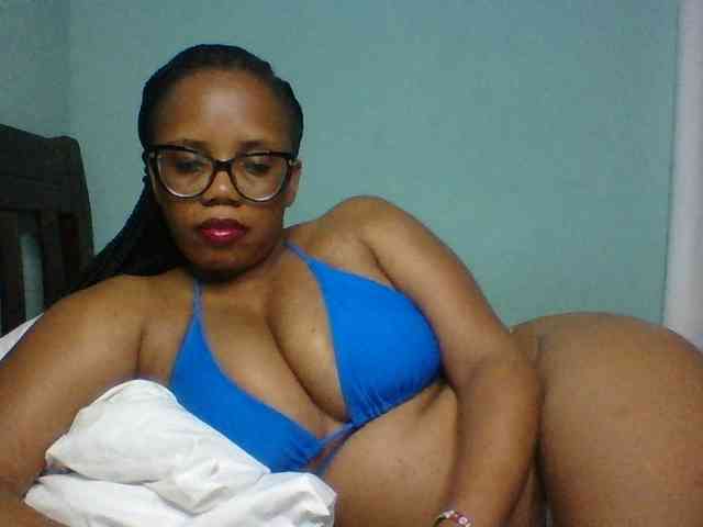 Prettyzari webcam