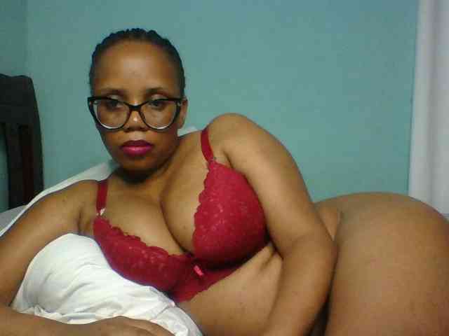 Prettyzari webcam