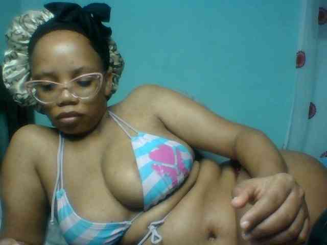 Prettyzari webcam