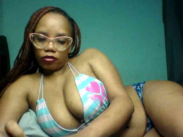 Prettyzari webcam