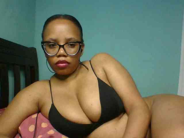Prettyzari webcam
