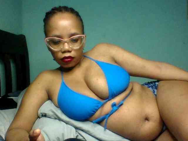 Prettyzari webcam