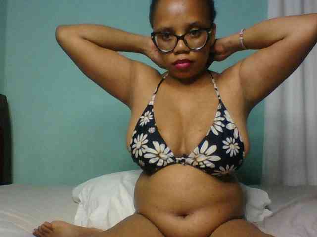 Prettyzari webcam