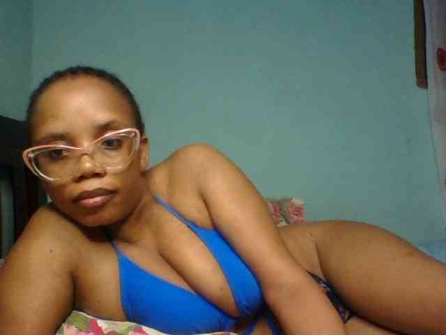 Prettyzari webcam