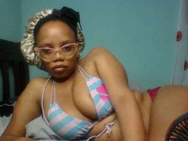 Prettyzari webcam