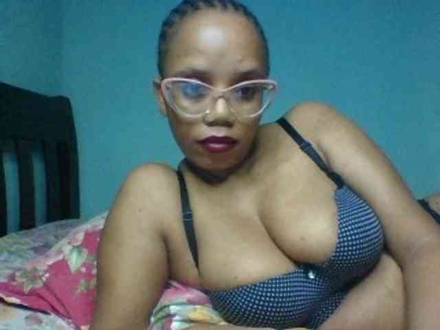 Prettyzari webcam