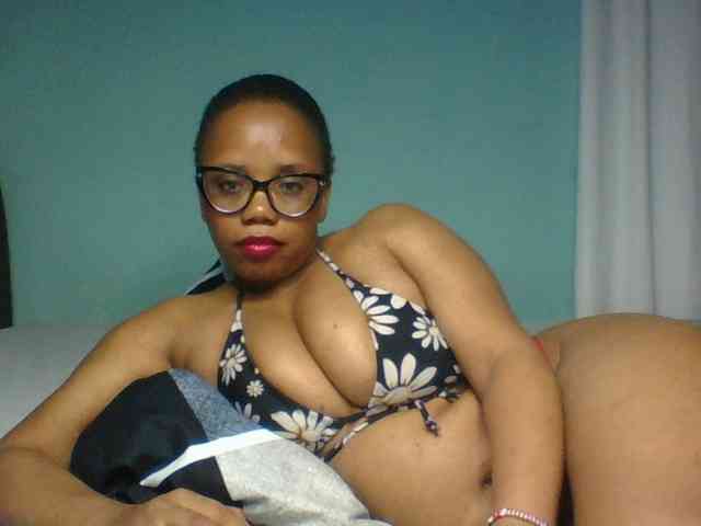 Prettyzari webcam