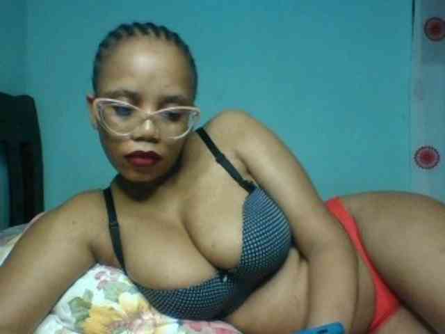 Prettyzari webcam