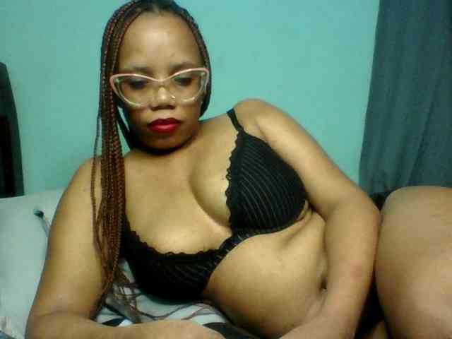 Prettyzari webcam