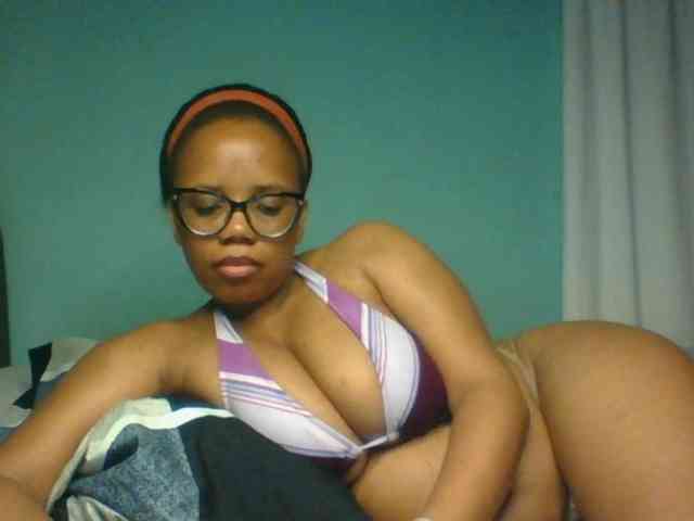 Prettyzari webcam
