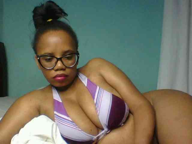 Prettyzari webcam