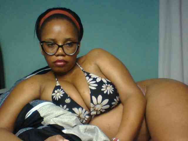 Prettyzari webcam
