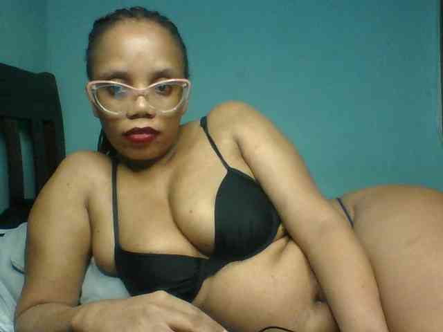 Prettyzari webcam