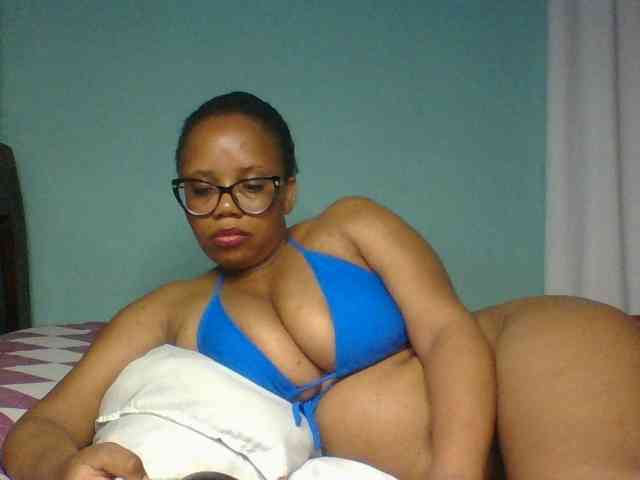 Prettyzari webcam