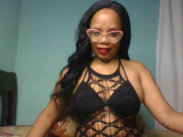 Prettyzari webcam