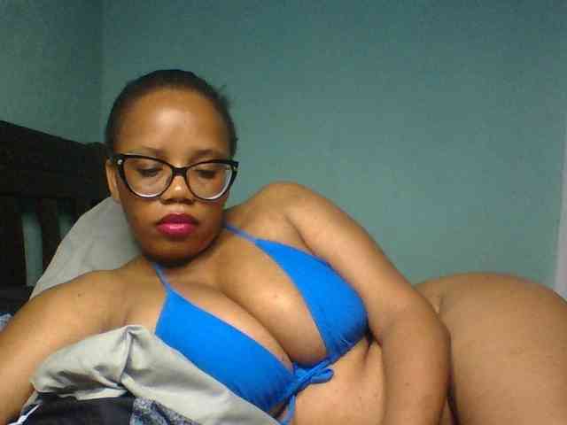 Prettyzari webcam