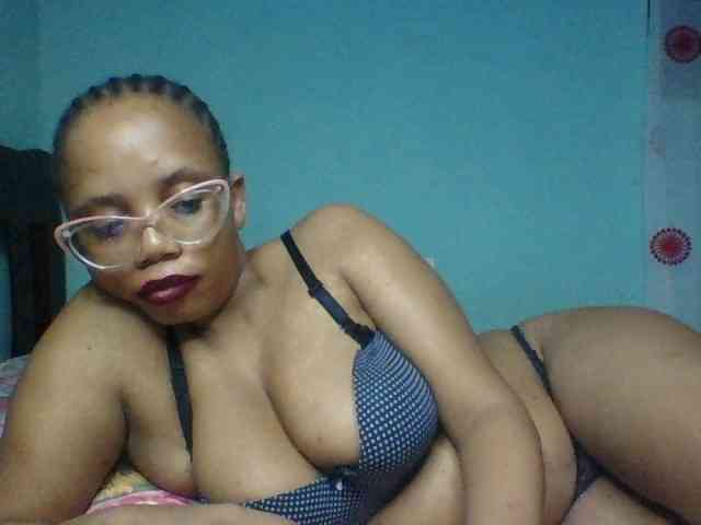 Prettyzari webcam