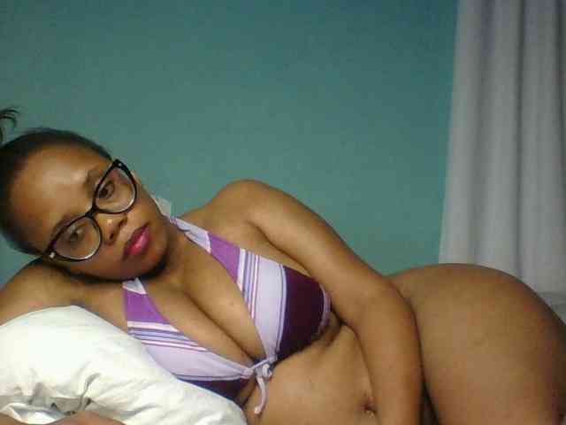 Prettyzari webcam