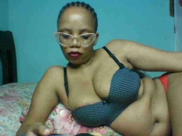 Prettyzari webcam