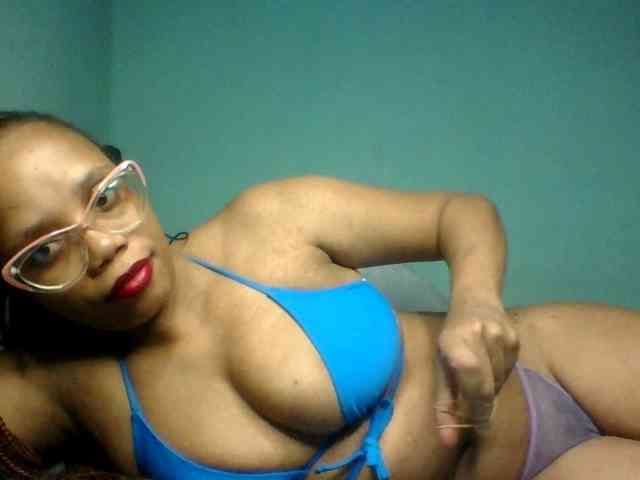 Prettyzari webcam