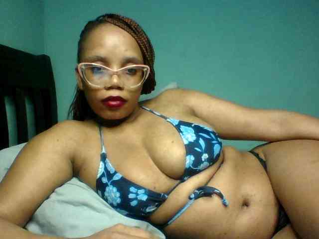 Prettyzari webcam
