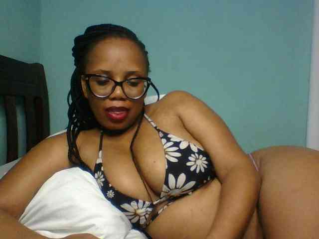 Prettyzari webcam