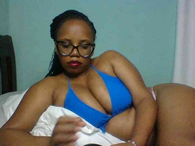 Prettyzari webcam