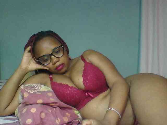 Prettyzari webcam