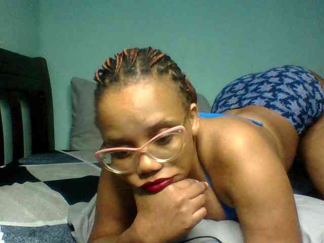 Prettyzari webcam