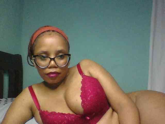 Prettyzari webcam