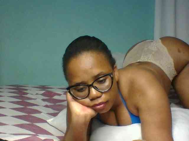 Prettyzari webcam