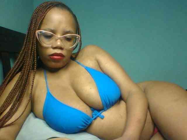 Prettyzari webcam