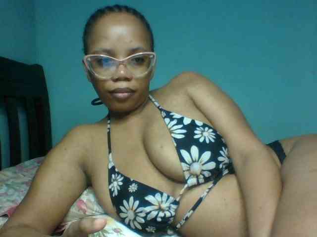 Prettyzari webcam