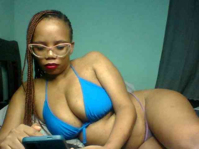 Prettyzari webcam