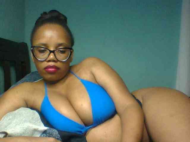 Prettyzari webcam