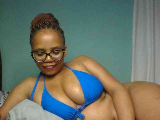 Prettyzari webcam