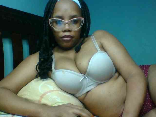Prettyzari webcam