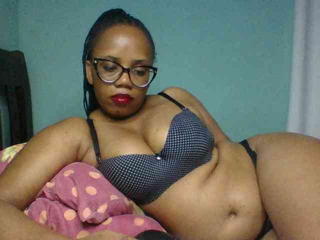 Prettyzari webcam