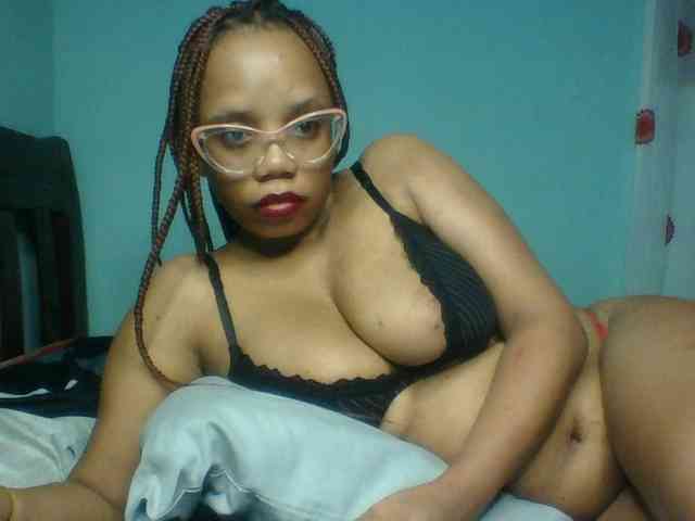 Prettyzari webcam