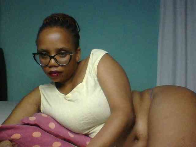 Prettyzari webcam