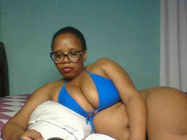 Prettyzari webcam