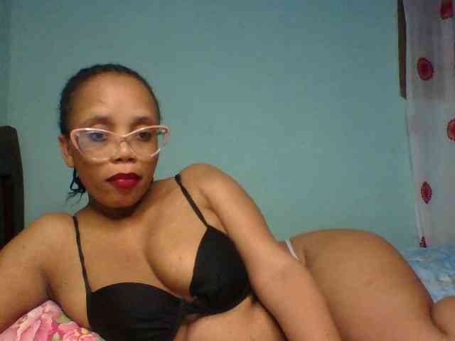 Prettyzari webcam