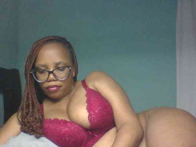 Prettyzari webcam