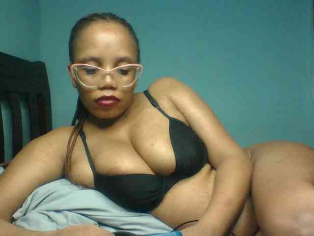 Prettyzari webcam
