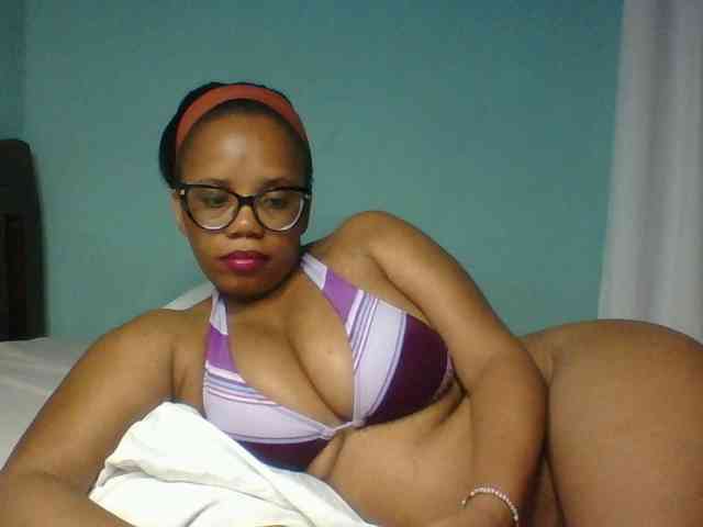 Prettyzari webcam